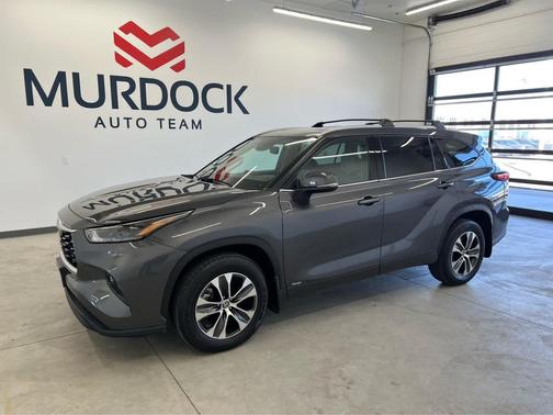 2022 Toyota Highlander Hybrid XLE