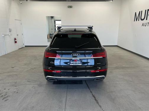 2022 Audi Q5 45 S line Premium