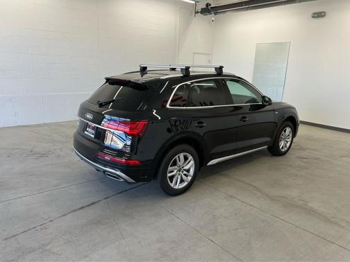 2022 Audi Q5 45 S line Premium