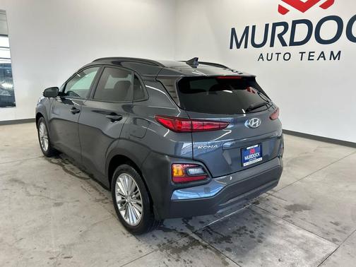 2021 Hyundai KONA SEL Plus