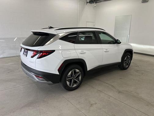 Creamy White Pearl 2025 Hyundai TUCSON Plug-In Hybrid SEL