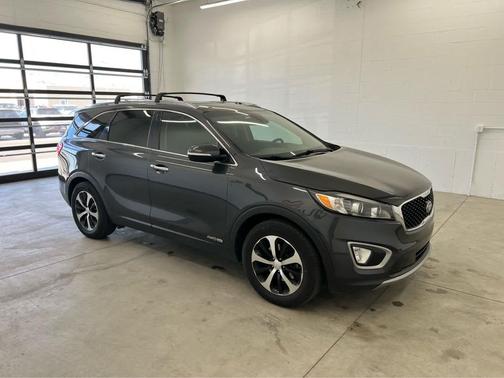 Platinum Graphite 2017 Kia Sorento EX