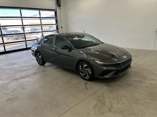 2025 Hyundai ELANTRA Sport