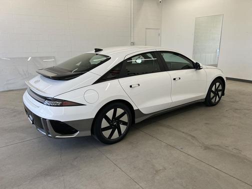 Serenity White 2025 Hyundai IONIQ 6 SE