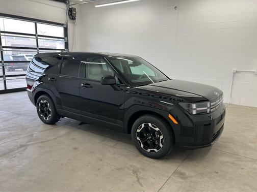 Phantom Black 2026 Hyundai SANTA FE SE
