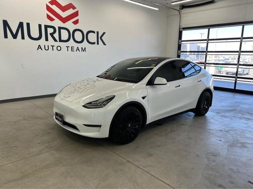 2022 Tesla Model Y Long Range Dual Motor All-Wheel Drive