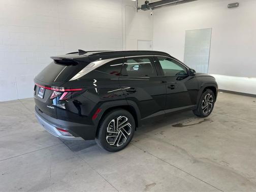 Ash Black 2026 Hyundai TUCSON Plug-In Hybrid Limited
