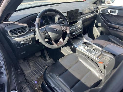 Agate Black Metallic 2020 Ford Explorer XLT