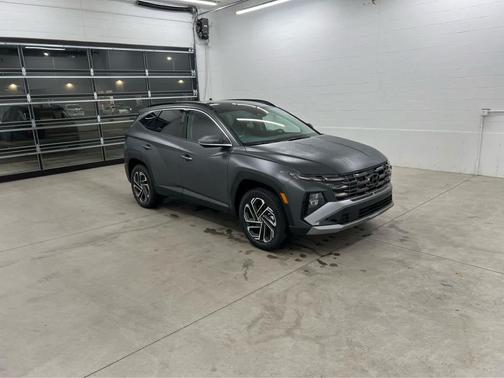 Ecotronic Gray Matte 2026 Hyundai TUCSON Limited