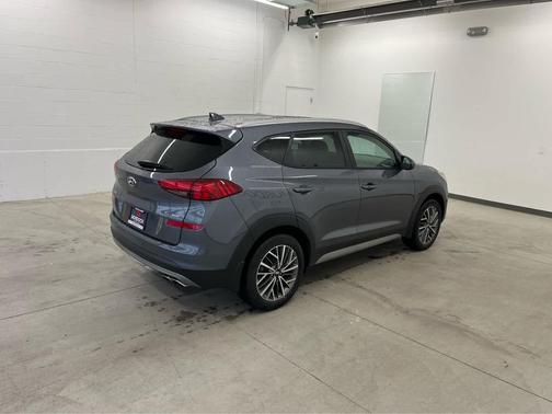 2021 Hyundai TUCSON SEL