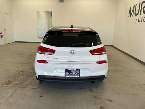 2018 Hyundai Elantra GT Base