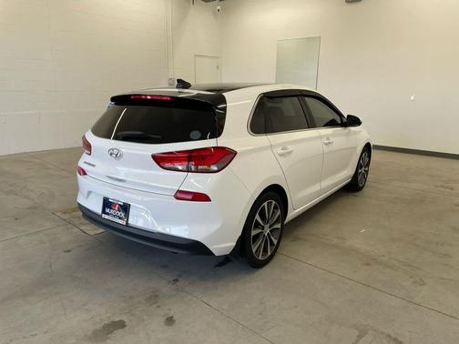 Ceramic White 2018 Hyundai Elantra GT Base