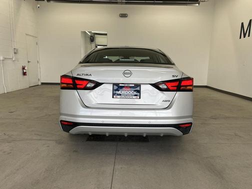 Brilliant Silver Metallic 2024 Nissan Altima 2.5 SV