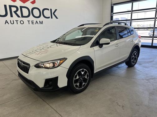 Crystal White Pearl 2019 Subaru Crosstrek 2.0i Premium