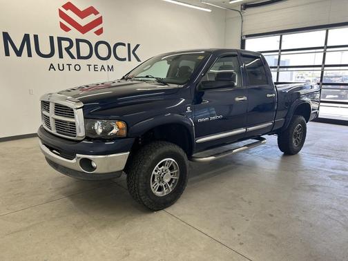 Patriot Blue Pearlcoat 2004 Dodge Ram 2500 SLT Quad Cab
