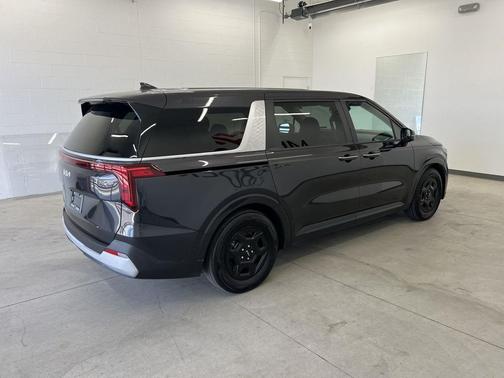 Panthera Metal 2025 Kia Carnival LXS
