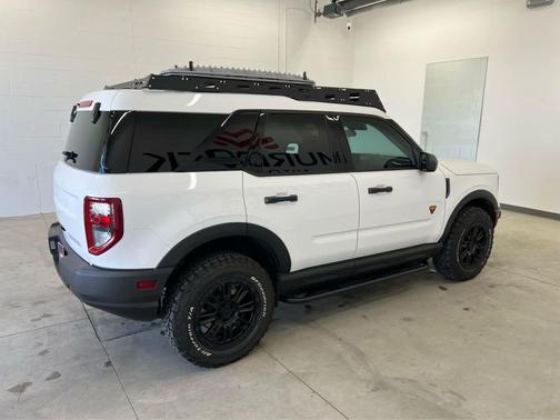 Oxford White 2023 Ford Bronco Sport Badlands