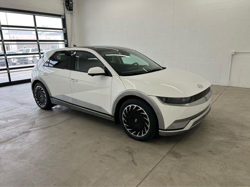 Atlas White 2023 Hyundai IONIQ 5 Limited