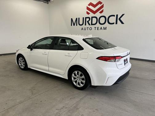 Ice Cap 2025 Toyota Corolla LE