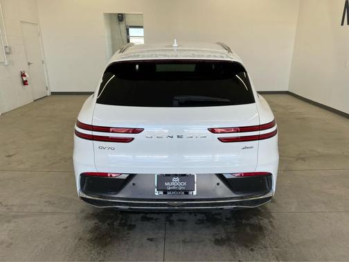 2026 Genesis GV70 2.5T