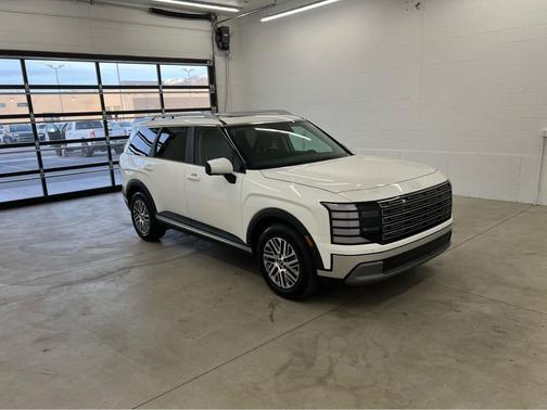 Creamy White Pearl 2026 Hyundai PALISADE SEL Premium