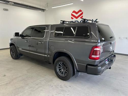 Granite Crystal Metallic Clearcoat 2020 RAM 1500 Limited