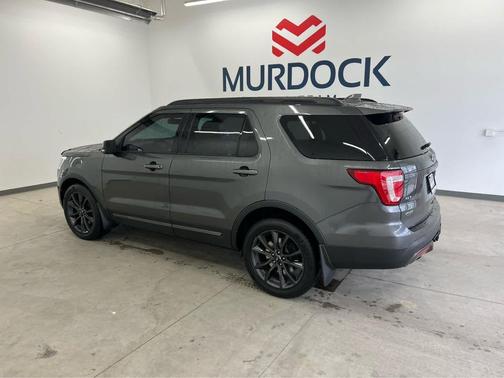 Magnetic Metallic 2017 Ford Explorer XLT