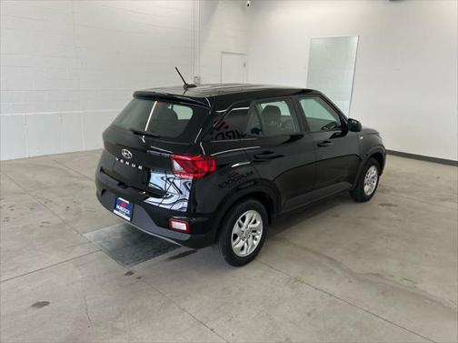 2024 Hyundai VENUE SE
