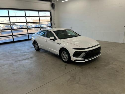 Serenity White 2025 Hyundai SONATA SE