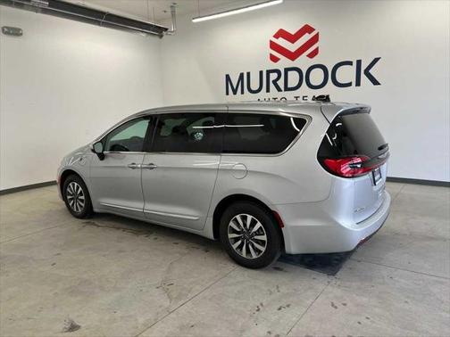 2023 Chrysler Pacifica Hybrid Limited