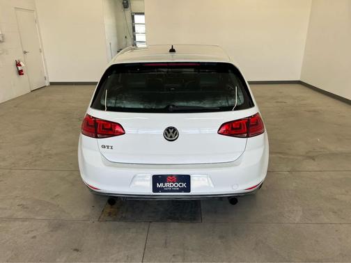 2015 Volkswagen Golf GTI 2.0T SE 4-Door