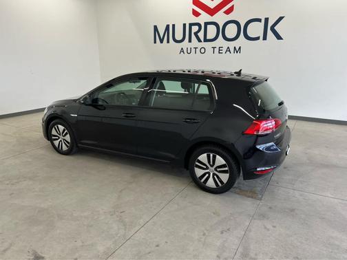 2016 Volkswagen e-Golf SE