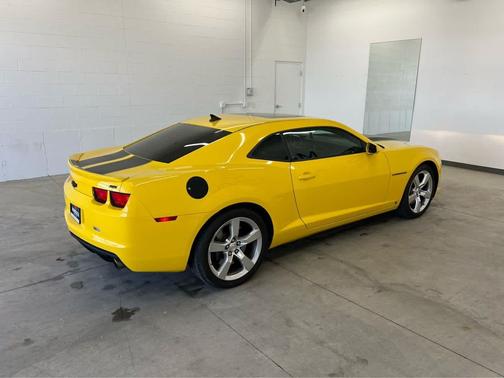 Rally Yellow 2010 Chevrolet Camaro 2SS