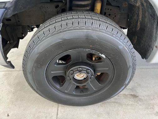 2005 Ford F-350 XL Crew Cab
