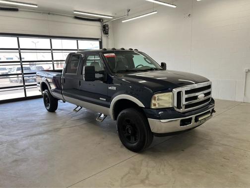 2005 Ford F-350 XL Crew Cab