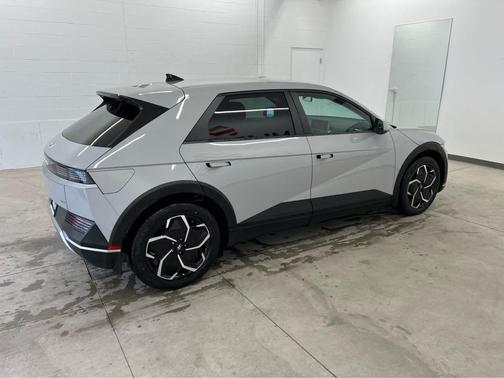Cyber Gray 2023 Hyundai IONIQ 5 SEL