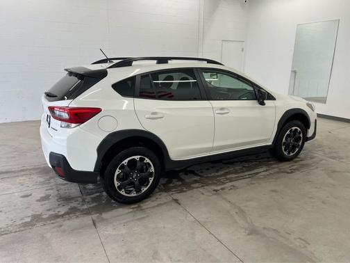 Crystal White Pearl 2023 Subaru Crosstrek Base