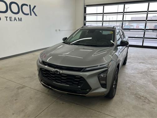 Sterling Gray Metallic 2025 Chevrolet Trax FWD ACTIV