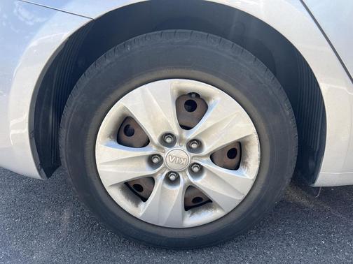 Silky Silver 2016 Kia Forte LX