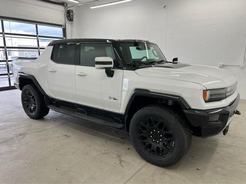 Interstellar White 2024 GMC HUMMER EV Pickup 2X