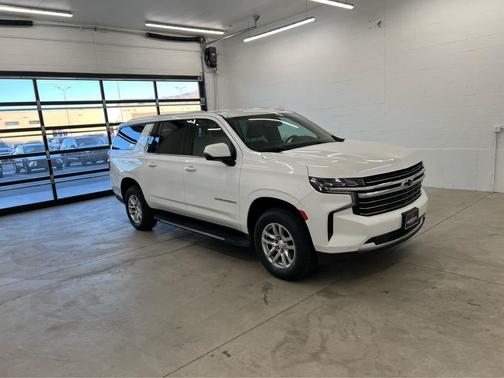 2021 Chevrolet Suburban LT