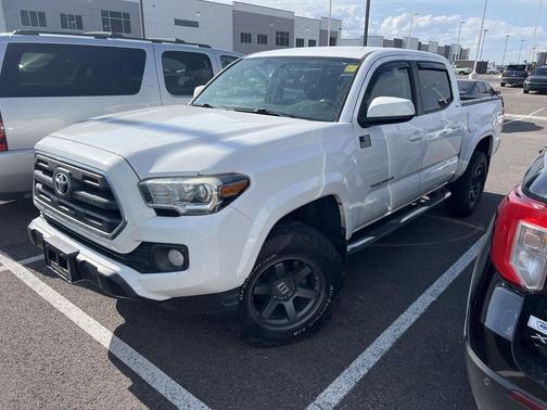 Super White 2017 Toyota Tacoma SR5