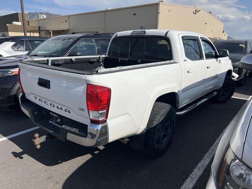 Super White 2017 Toyota Tacoma SR5