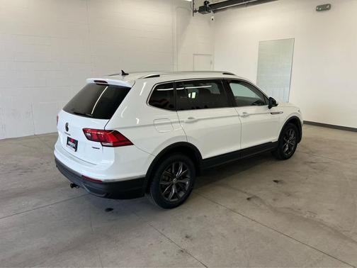 2024 Volkswagen Tiguan 2.0T SE 4MOTION