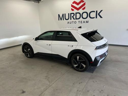 Atlas White 2025 Hyundai IONIQ 5 SE