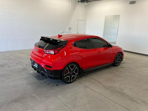 2022 Hyundai Veloster N Base