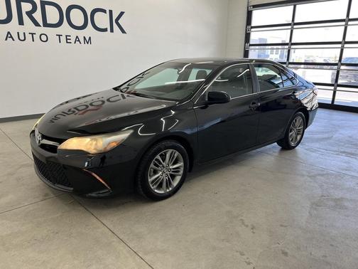 Midnight Black Metallic 2016 Toyota Camry SE