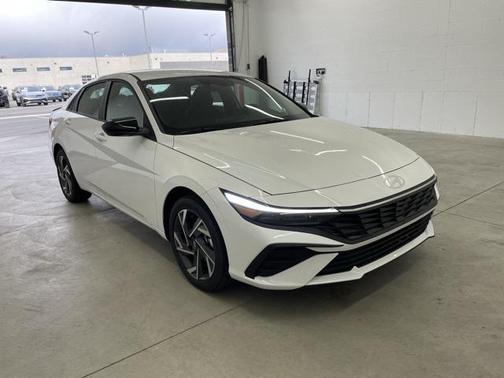 2025 Hyundai ELANTRA Sport