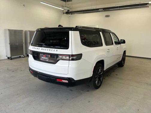 2024 Jeep Grand Wagoneer L Series III Obsidian 4x4