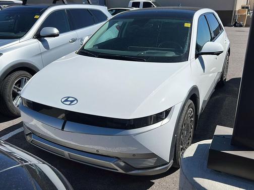 Atlas White 2024 Hyundai IONIQ 5 Limited